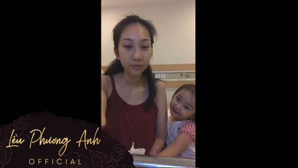 Lều Phương Anh livestream chơi cùng con gái