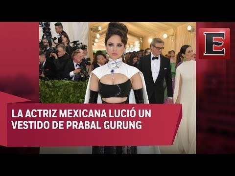Eiza González triunfa en la Gala del MET