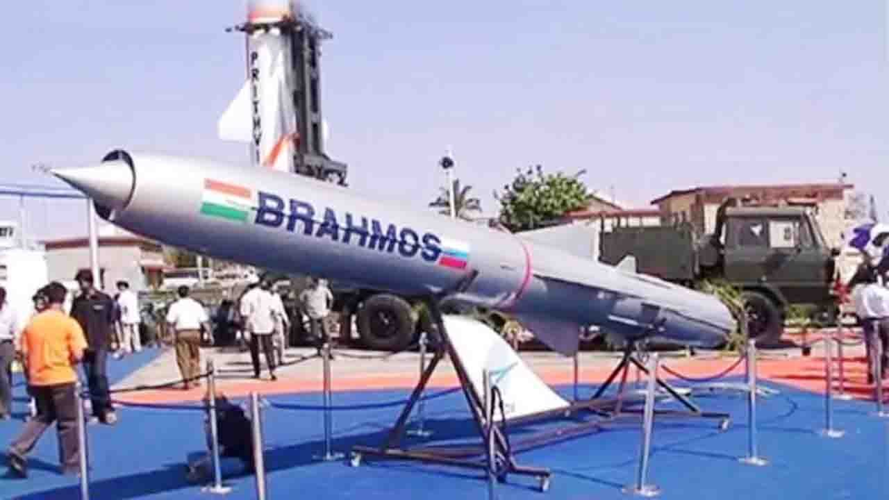 Brahmos Missile की Information आखिर क्यों चाहता है Pakistan, Know Importance । वनइंडिया हिंदी