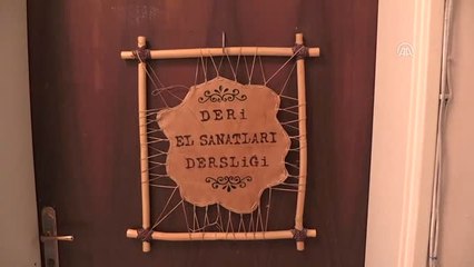 Dede Mesleğini Üniversiteli Gençlere Öğretiyor