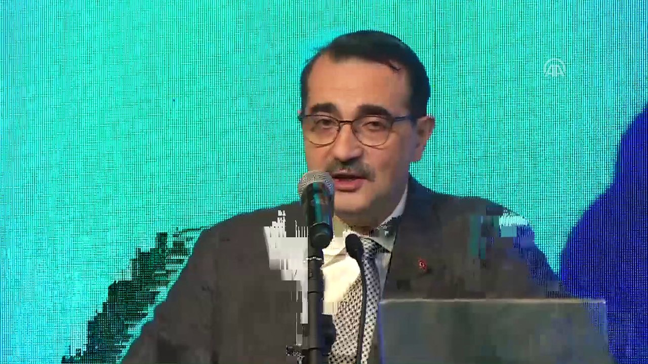 Bakan Dönmez: 'Batarya depolama sistemi için ayrı bir ihale ve yol haritası düzenlemeye karar verdik' - ANTALYA