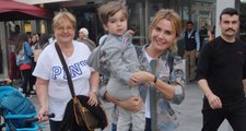 Ünlü Sunucu Ece Erken'in Annesiyle Küs Olduğunu Instagram Takipçisi Ortaya Çıkardı