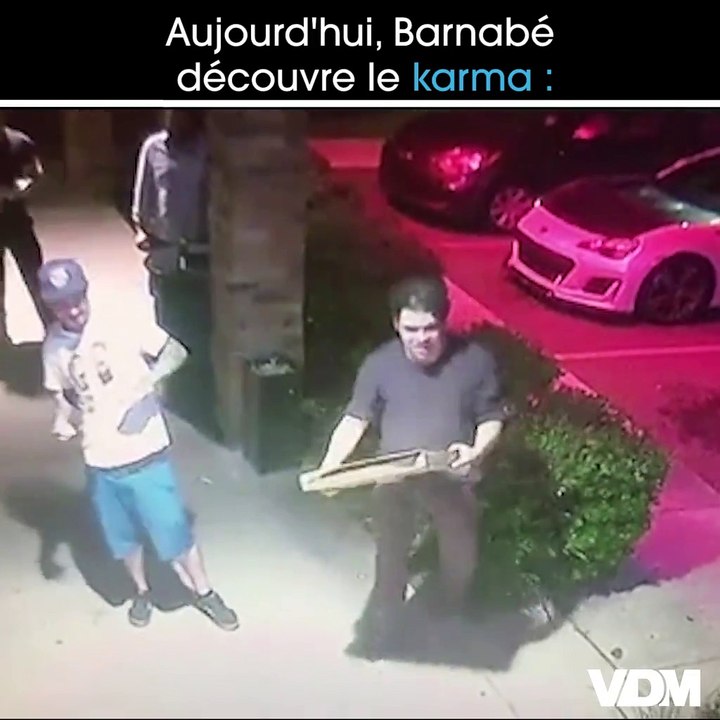 Barnabé trouve que karma rime avec pizza, Barnabé regrette