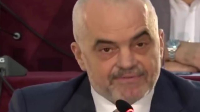 Tritoli ne banesen e Xhisiels, Rama akuza opozites