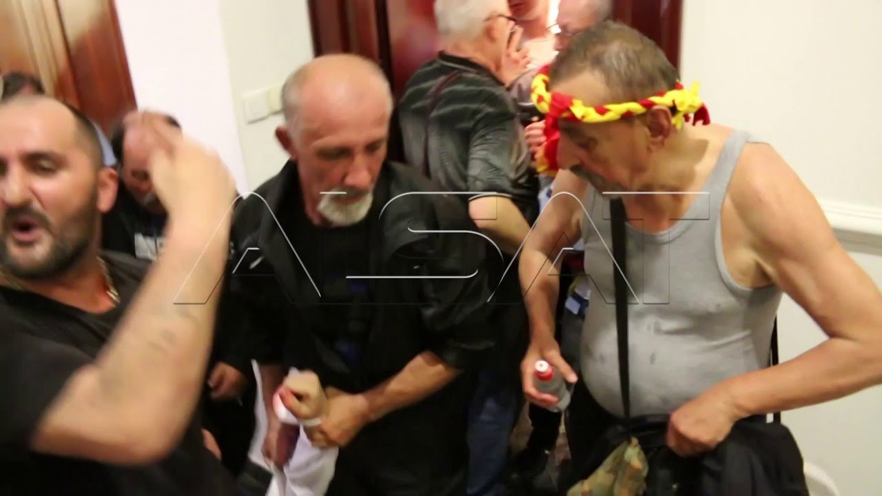 "27 prilli",  Dëshmitari: Hapja e dyerve ishte planifikuar