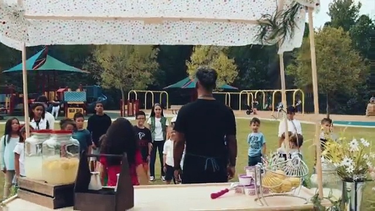 Redimi2 - Asina Nona (Video Oficial) feat Samantha