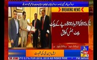 2کروڑ10لاکھ37ہزار800روپےکےچیک چیف جسٹس کوپیش Chairman Pakistan Group of Newspaper Mr. Sardar Khan Niazi with Cheif Justice of Pakistan Mian Saqib Nisar.
