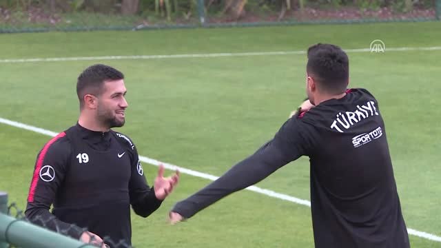 A Milli Futbol Takımı Hazırlıklarını Sürdürdü