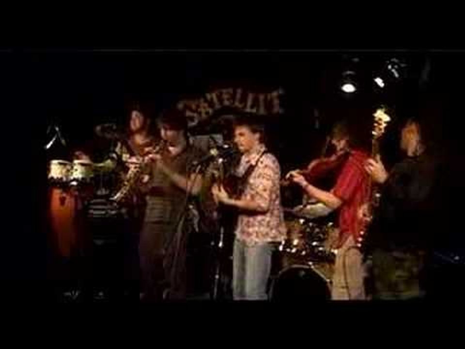 TEKERE - Moqueca de Moleque