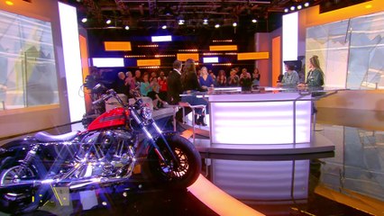 Les femmes motardes ! - L'Info du vrai du 09/10 - CANAL+