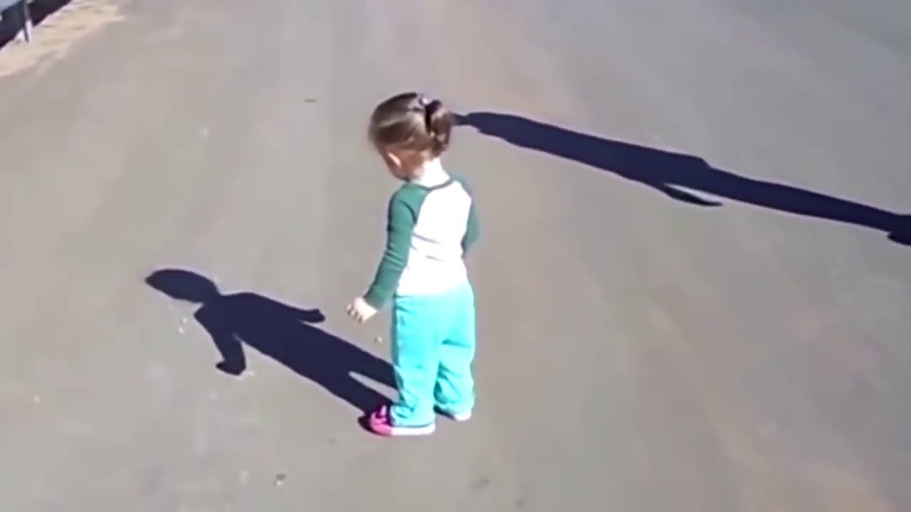 Baby Scared of Shadow_ It's Like a Ghost - FUNNY Compilon Videos