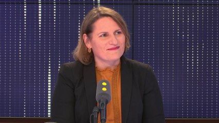 Remaniement : "Toute cette séquence, c'est très poussif" et montre "qu'ils ont du mal à boucler leur tour de table" (V. Rabault, PS)