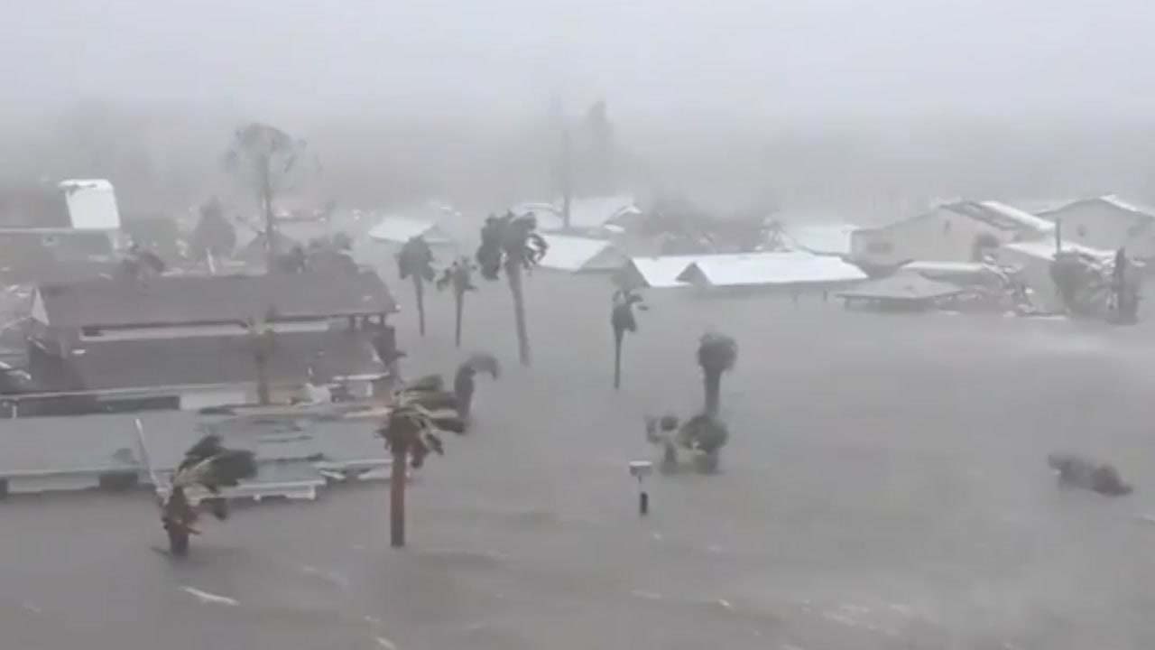 5등급 육박 '괴물 허리케인'  美 남동부 상륙 / YTN