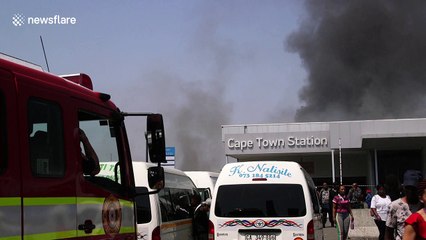 Trains torched in Cape Town