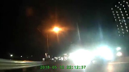 「踏切前で一時停止」って、道ふさぐなキチガイ！