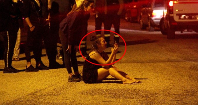 Evinin Yanışını Gözyaşları İçinde İzledi