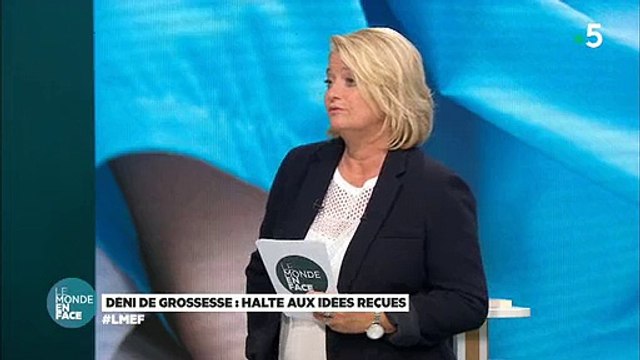 Une jeune femme apprend qu'elle est enceinte et pense à avorter avant d'apprendre que cela fait... 7 mois ! Regardez