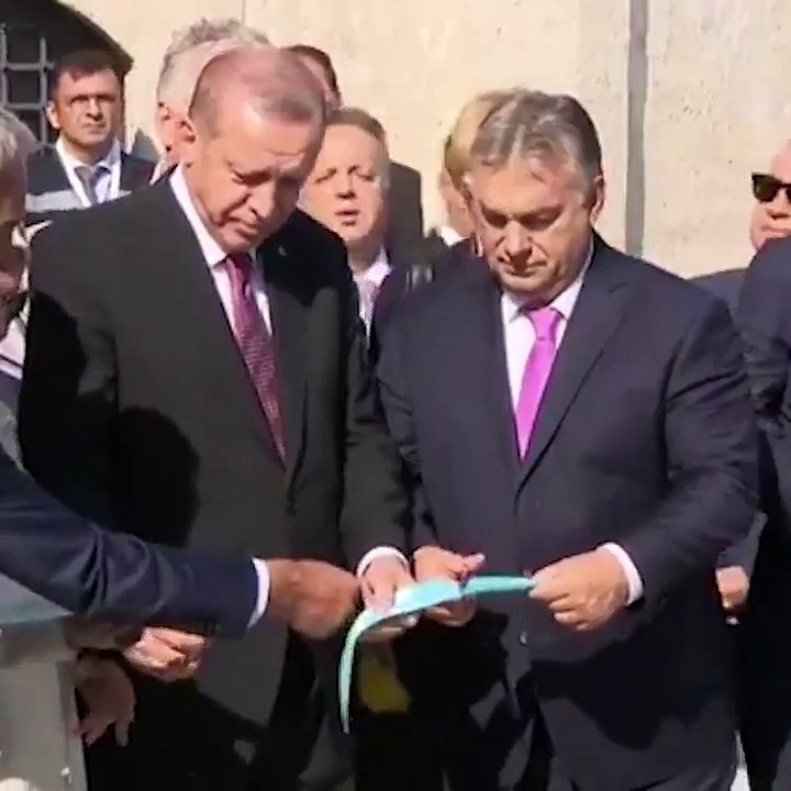 Erdoğan’dan Orban’a: Makasla çok tehlikeli duruyorsun
