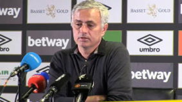 10 Pemain Man United Yang Harus Pergi... Jika Mourinho Bertahan