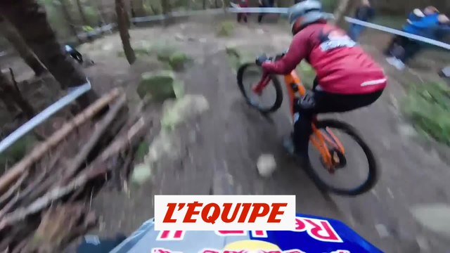 Adrénaline - VTT : Loic Bruni face à 550 riders, caméra embarquée au coeur du Red Bull Foxhunt 2018