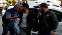 İzmir’de terör operasyonu...Cenazede terör propagandası yapan 12 kişi yakalandı
