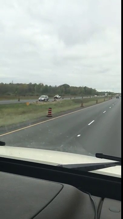 Une marche arrière rapide sur autoroute