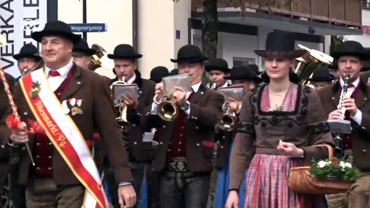 Schnalzen zum Erntedank in Österreich | Euromaxx