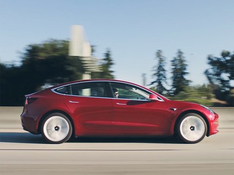 Tesla Model 3 Performance 2018 : 1er essai en vidéo