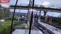 Rusya'da köprünün çökme anı kameralara böyle yansıdı