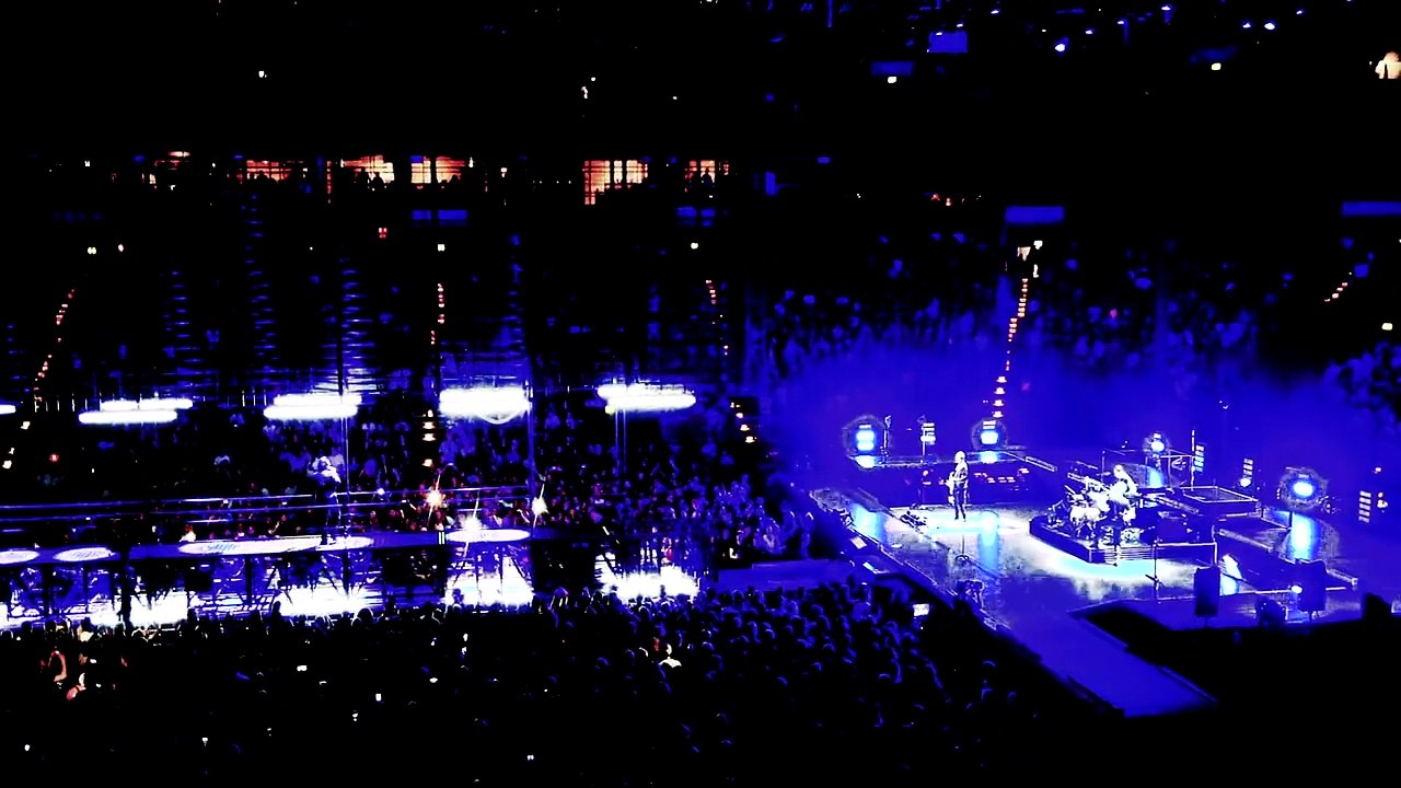 'Time is a train, makes the future the past...'#U2 #U2eiTour #achtungbaby #zoo