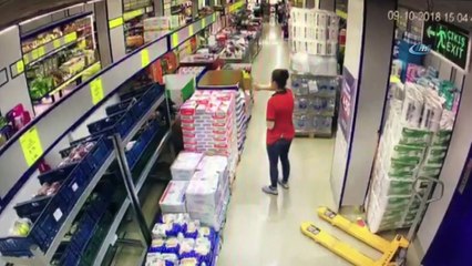 Mutfak tüpüyle marketi uçurmaya kalkıştı... O anlar kamerada