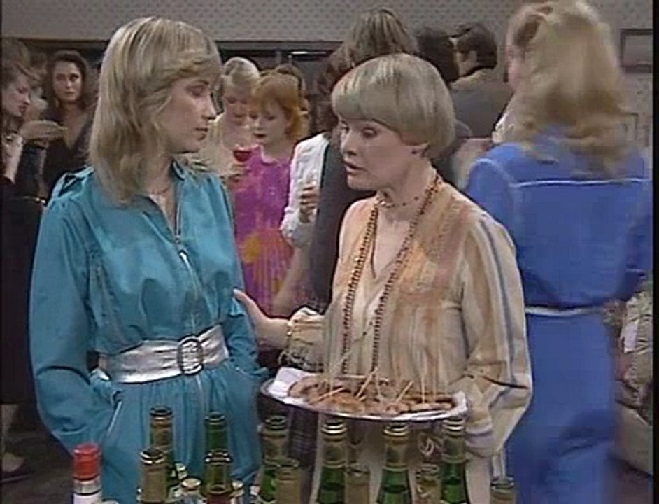 A Fine Romance S01 E01