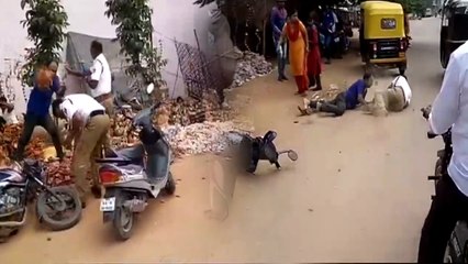 LIVE VIDEO: शराबी ने एक पुलिसवाले का फोड़ा सिर, दूसरे को जमीन पर पटका