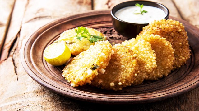 Navratri Fast Diet: नवरात्रि के व्रत में इसलिए लोग नहीं खाते प्याज़, लहसुन और अनाज | Boldsky