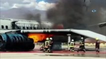 Üçüncü havalimanı personeli olası uçak yangınlarına hazırlanıyor