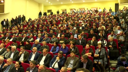 - Gürcistan Cumhurbaşkanı Adayı Zurabişvili Türklerle Bir Araya Geldi- “vatandaşlıklar Geri Verilecek”