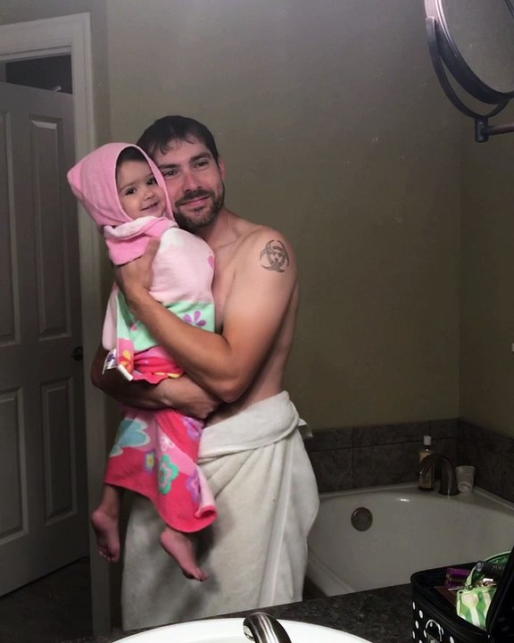 Super Cute Daddy and Daughter Lip Sync Battle