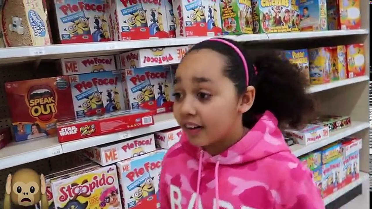 BEST HIDE AND SEEK SPOT In Toys R US | Toys AndMe