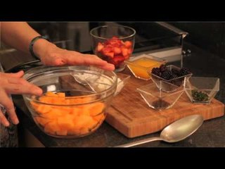 Fruta con crema cannoli