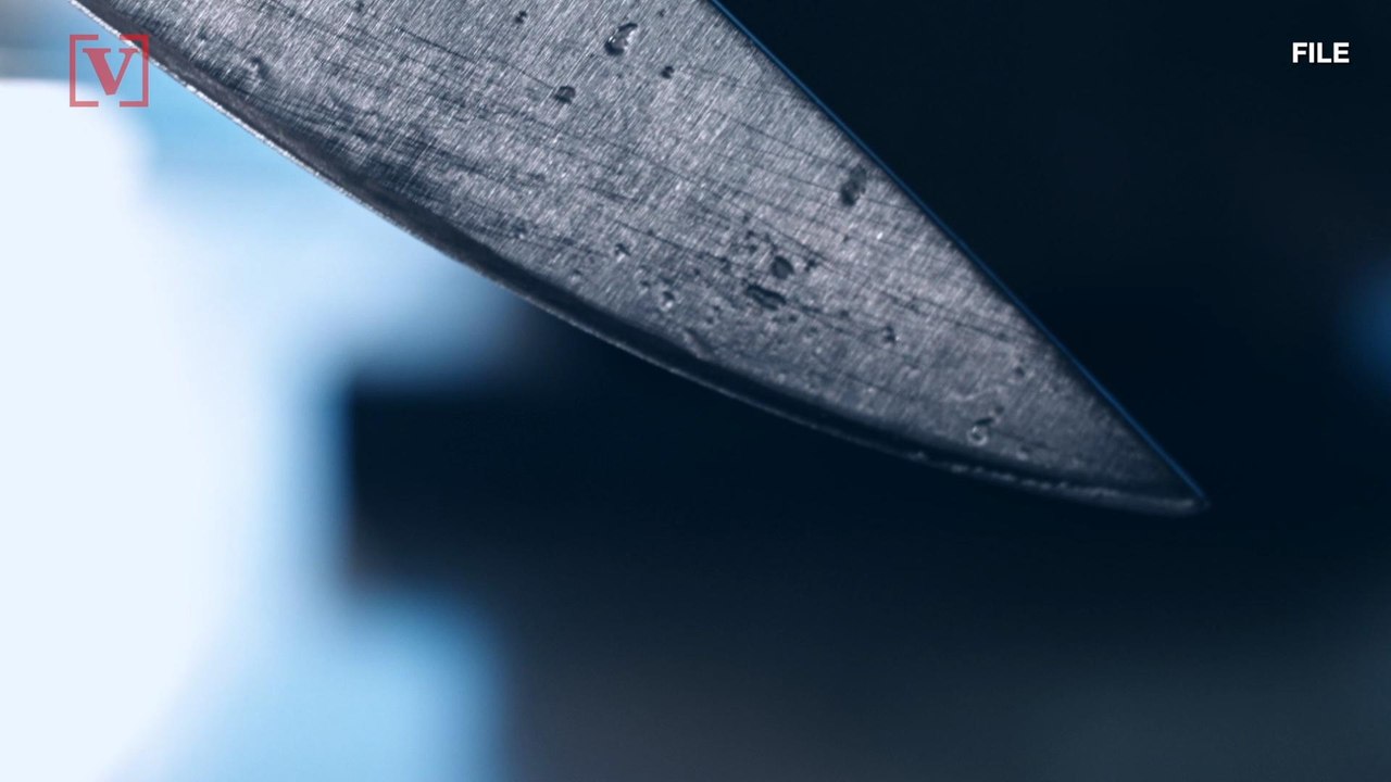 Woman Stabs Friend with Knife at Halloween Attraction, Thinking It Was Fake