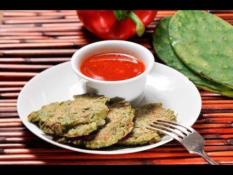 Tortitas de haba con nopales
