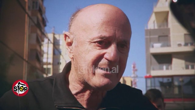 Stop - Laprake, banoret ne kembe kunder prishjes se fushes se futbollit! (10 tetor 2018)