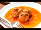 Albóndigas de pescado en salsa roja con champiñones - Fish Albóndigas with Mushrooms in Red Sauce