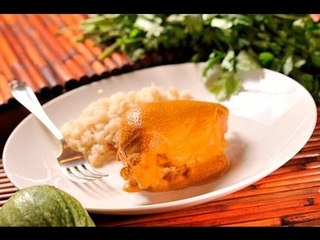 Pechugas de pollo encacahuatadas