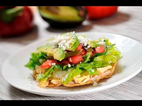 Tostadas de Pollo - Chicken Tostadas