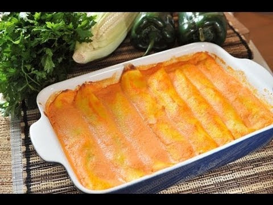 Crepas rellenas de rajas con elote y champiñones - Crepes recipe - Recetas de cocina