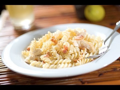 Fusilli con pollo y tocino al romero - Fusilli with chicken and bacon - Recetas de pasta