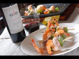 Brochetas mar y tierra con salsa bearnesa - Pork and shrimp kebabs