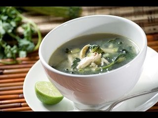 Sopa de espinacas con pollo