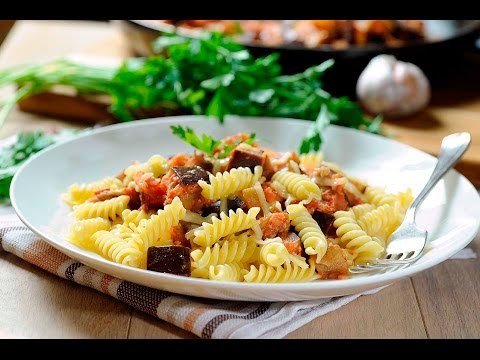 Fusilli de Luigi en salsa de berenjenas - Receta de pasta